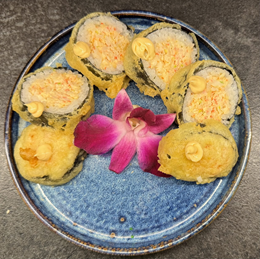 Futomak z sałatki z paluszka surimi